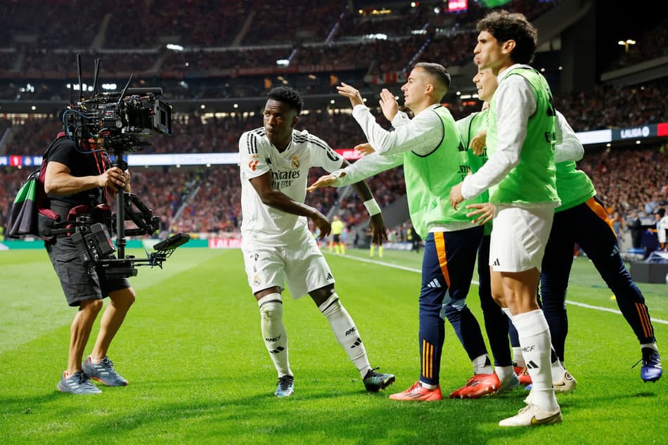Vini Jr. foi autor da assistência para Éder Militão abrir o placar5 no Metropolitano (Foto: Oscar del Pozo/AFP)