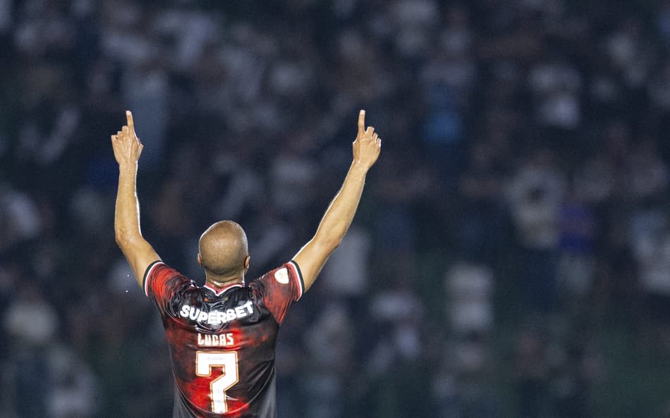 Lucas Moura celebra gols e exalta retomada do São Paulo no Brasileirão