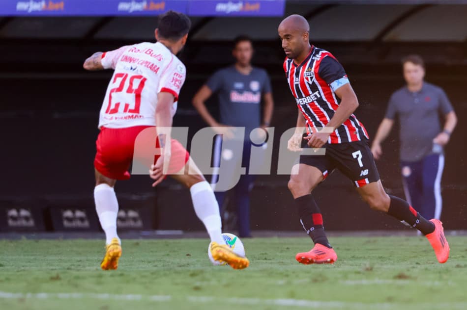 Lucas marcou para o São Paulo contra o Bragantino