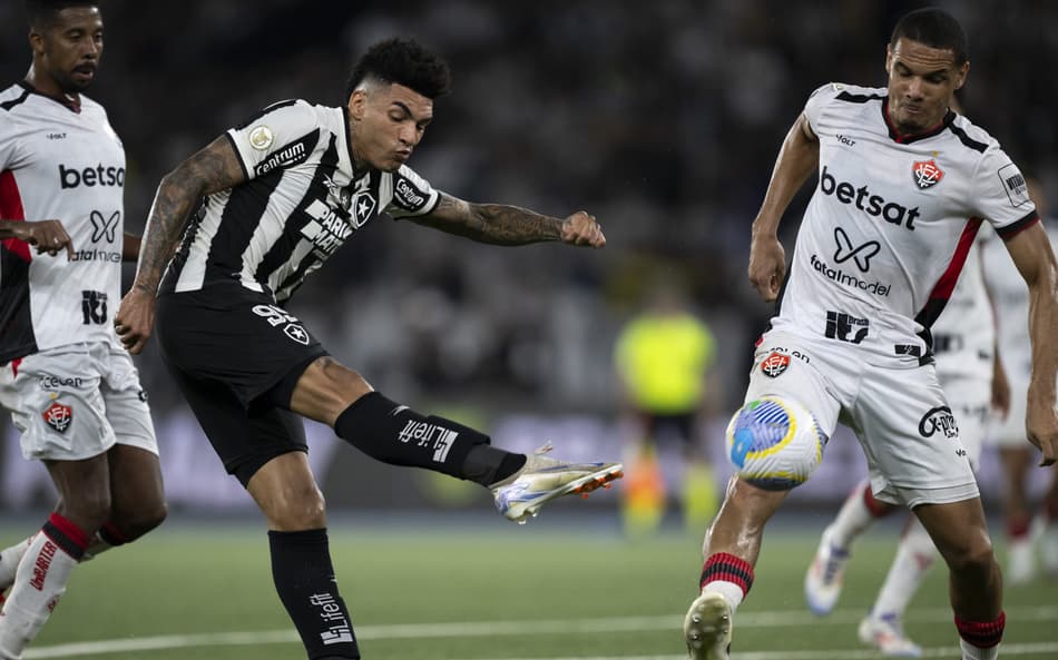 Torcedores do Botafogo detonam Igor Jesus por perder ‘gol bizarro’; veja