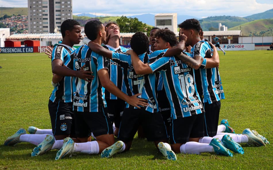 Copinha: Grêmio goleia o Goiás e avança às oitavas de final