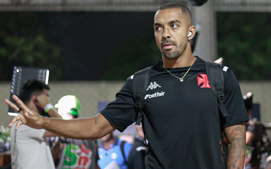 Paulo Henrique prega pés no chão por vaga na Seleção: 'Consequência do trabalho no Vasco'