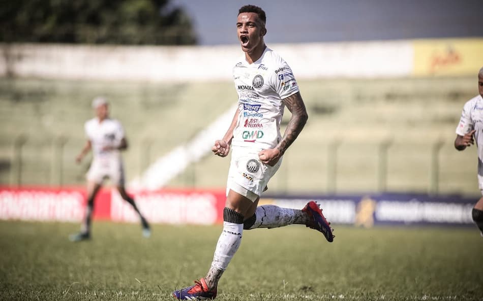 Ryan Santos celebra classificação antecipada do Operário-PR: “sempre especial marcar”