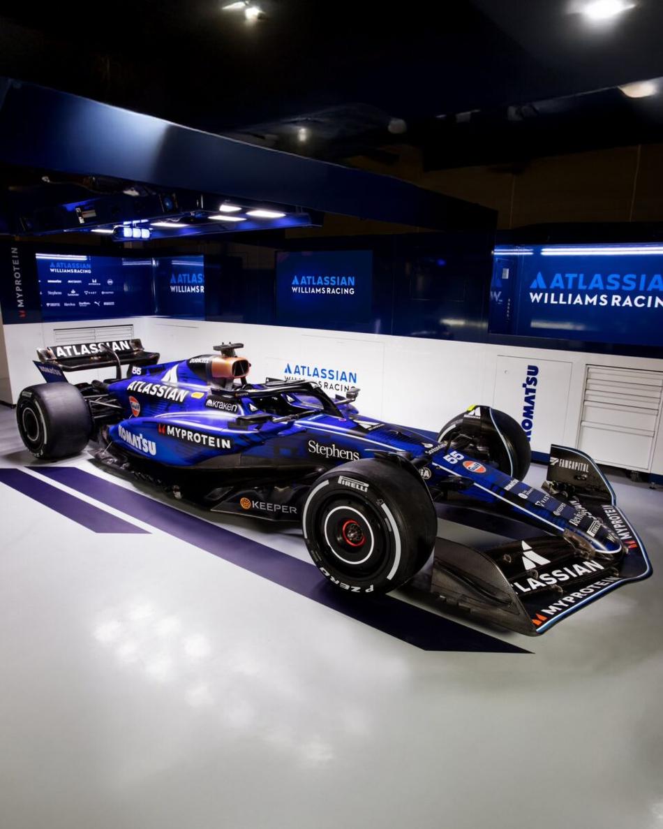 Williams-FW47-960×1200