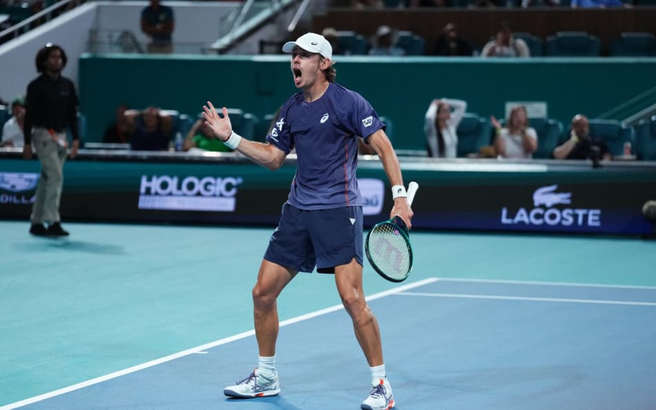 Alex-De-Minaur-Miami-Open-vs-Joao-Fonseca-scaled-aspect-ratio-512-320