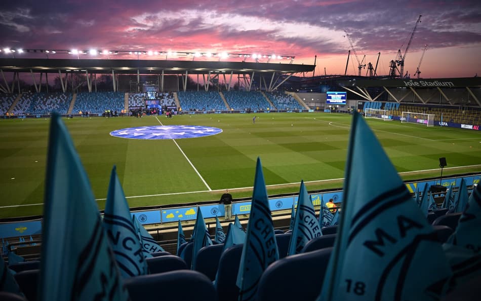 Joie-Stadium-e-o-estadio-em-que-sao-realizados-jogos-da-equipe-de-base-do-Manchester-City-scaled-aspect-ratio-512-320