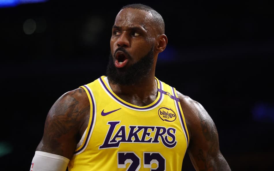 LeBron James tem lesão confirmada e pode desfalcar Lakers por duas semanas na NBA