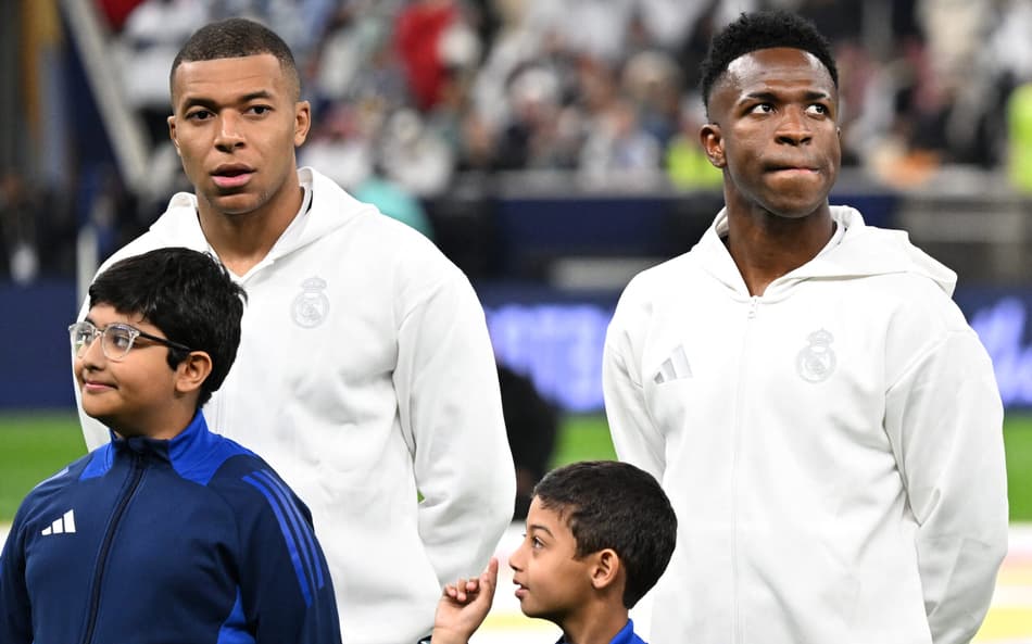 Mbappe-Vini-Jr-Real-Madrid-Copa-Intercontinental-scaled-aspect-ratio-512-320