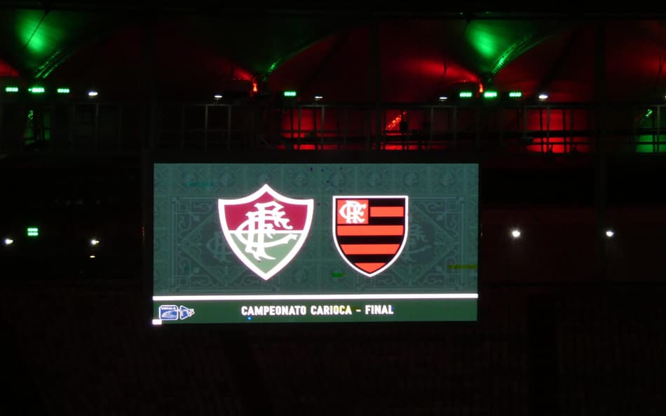 Flamengo x Fluminense: torcidas brigam antes da final do Carioca