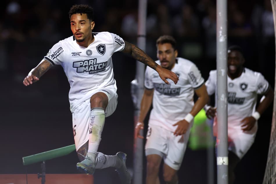 Gregore comemorando gol do Botafogo contra o Bragantino em 2024 (Foto: Vítor Silva/Botafogo)