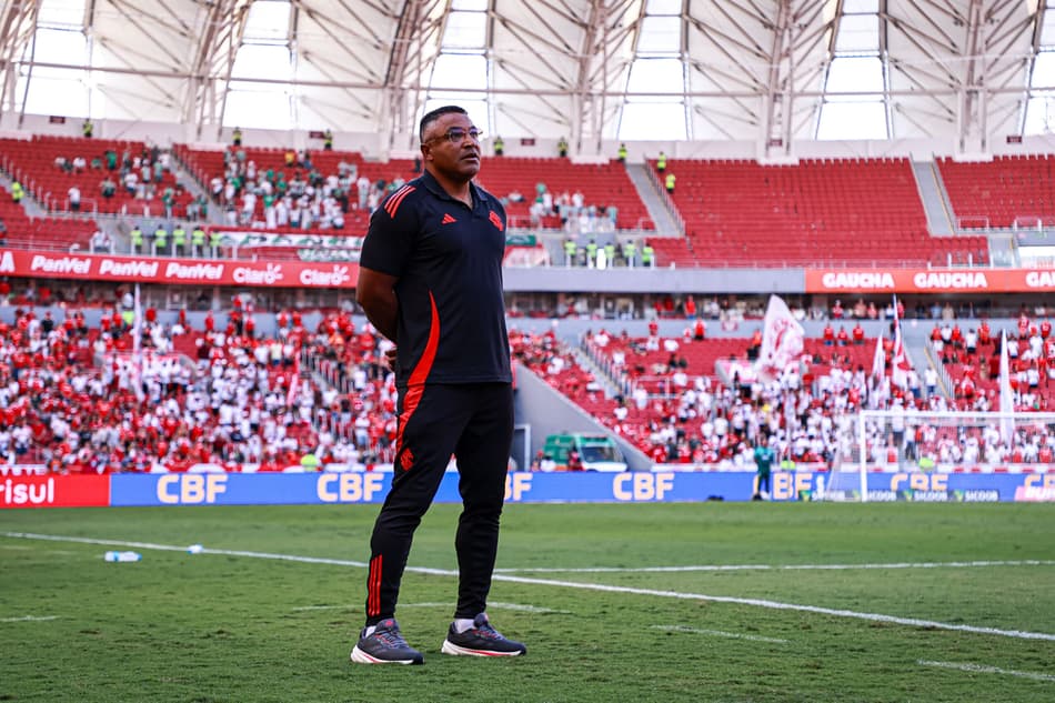 São Paulo perto de Roger Machado; números do treinador