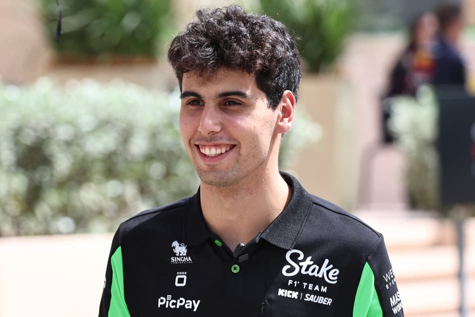 Novato da Sauber, Bortoleto supera piloto da Mercedes em pontuação no F1 2025
