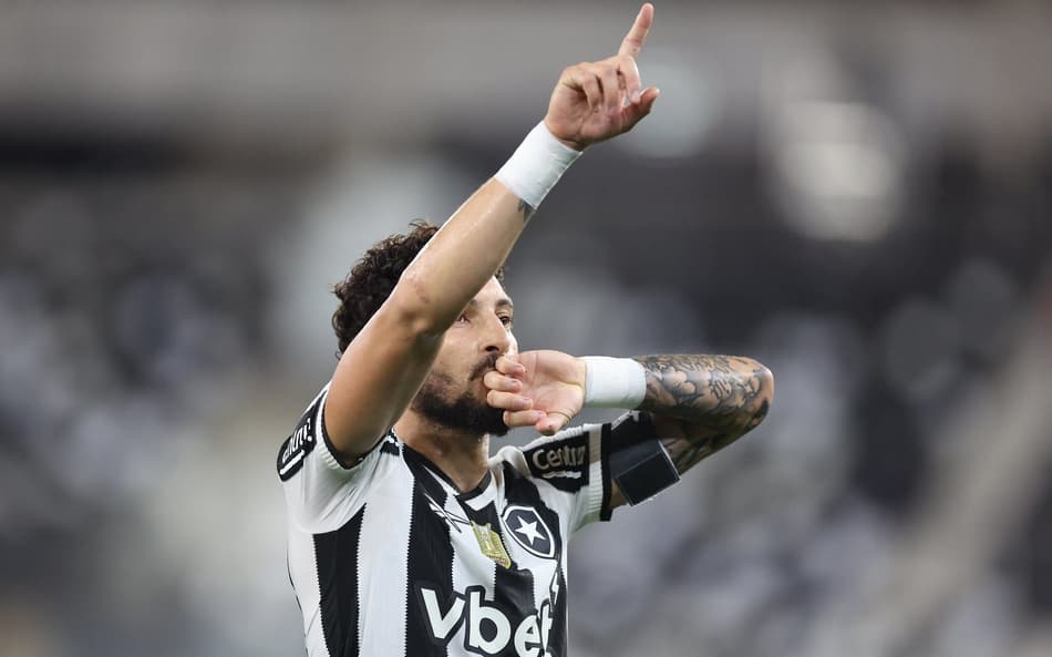 Melhores momentos: Com time misto, Botafogo goleia na estreia na Copa do Brasil