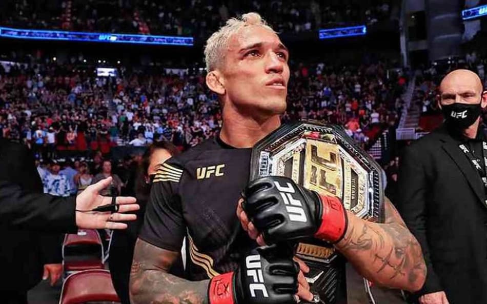 Com título de Maddalena, Charles do Bronx irá disputar cinturão no UFC 317