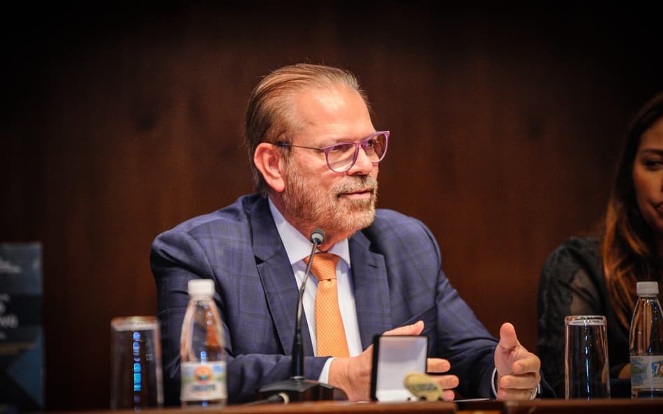 Reinaldo Carneiro Bastos presidente da FPF