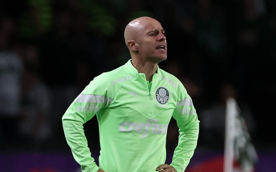 Vitor Castanheira - auxíliar do Palmeiras