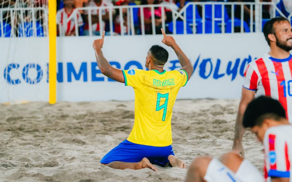 brasil-paraguai-futebol-de-areia-copa-america