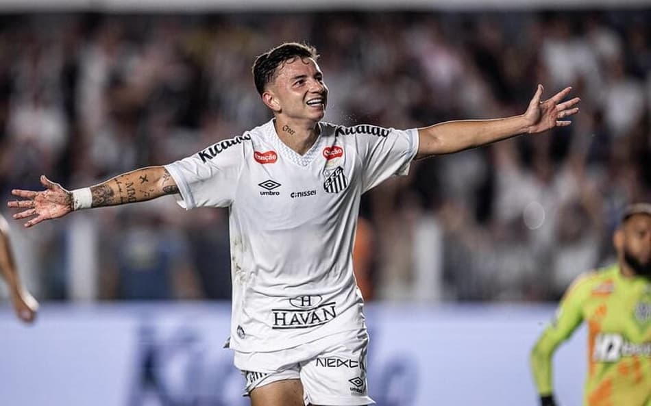 Álvaro Barreal deve retornar ao Santos no duelo diante do Ceará, no Allianz Parque. (Foto: Raul Baretta/ Santos FC)