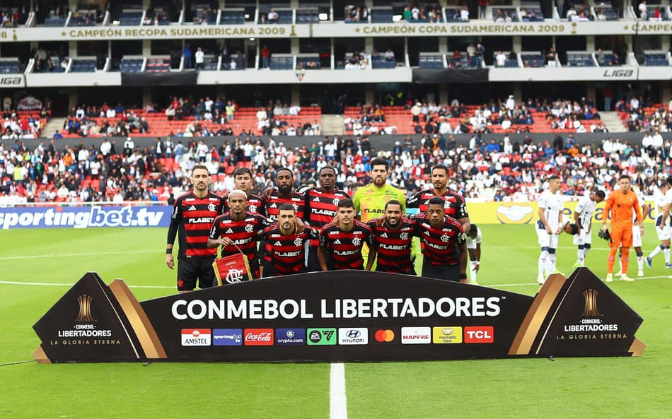 Super maio: Flamengo terá sequência pesada de jogos