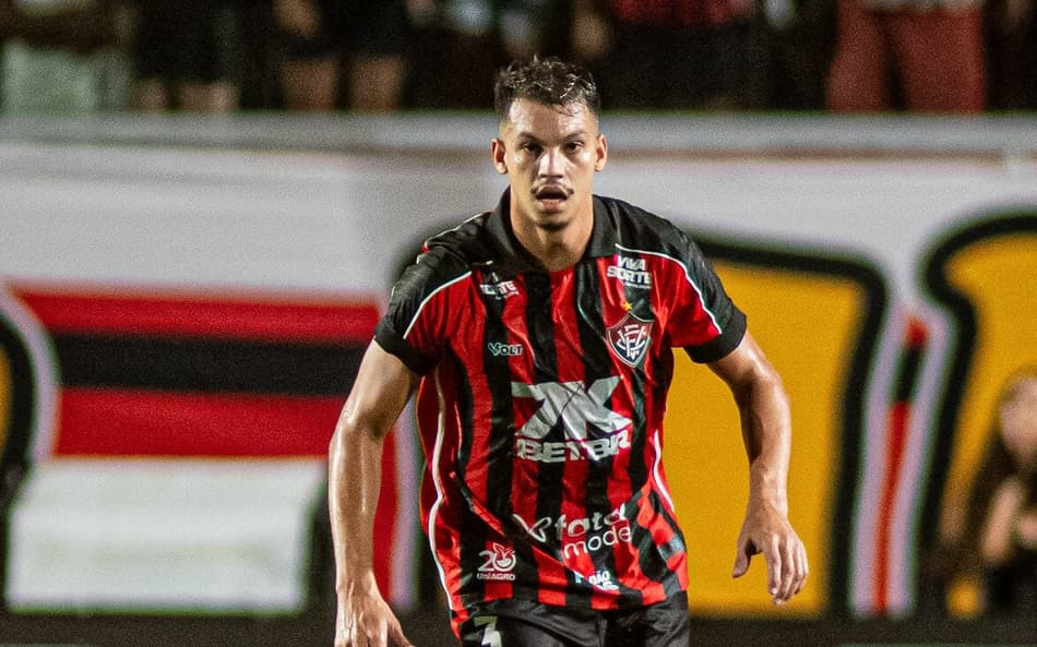 Zé Marcos em ação contra o Grêmio Foto: Victor Ferreira / EC Vitória