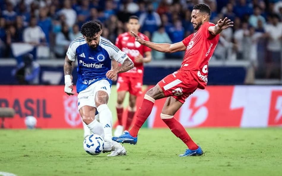 Gabigol, do Cruzeiro, contra o Vila Nova-GO