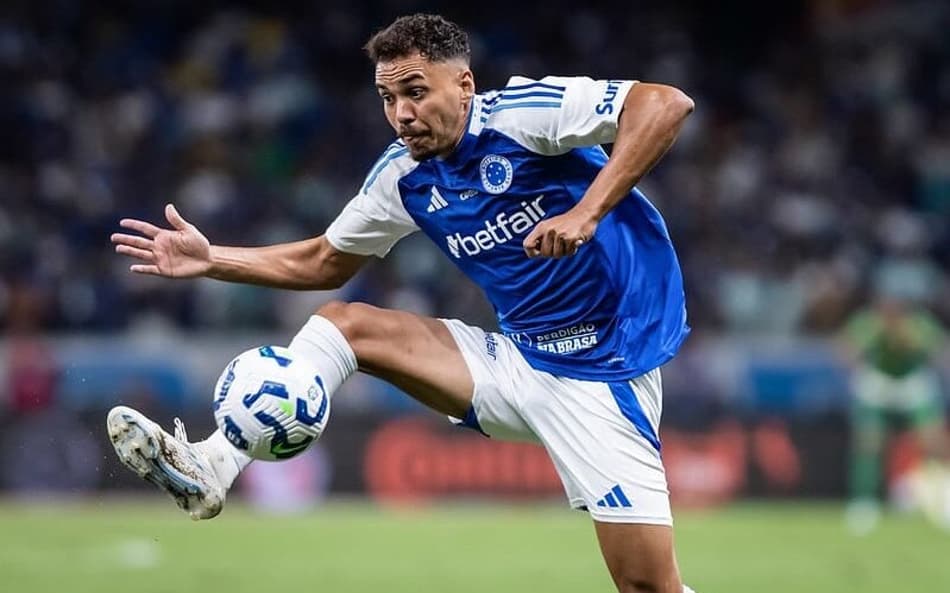 Meia Eduardo, do Cruzeiro (Foto: Gustavo Aleixo/Cruzeiro)