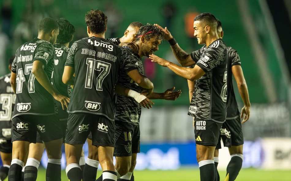 Jogadores do Atlético-MG comemorando gol contra Juventude (Foto: Pedro Souza / Atlético)