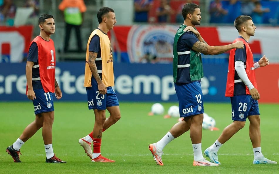 Atletas do Bahia em aquecimento antes do jogo contra o Nacional Foto: Rafael Rodrigues / EC Bahia