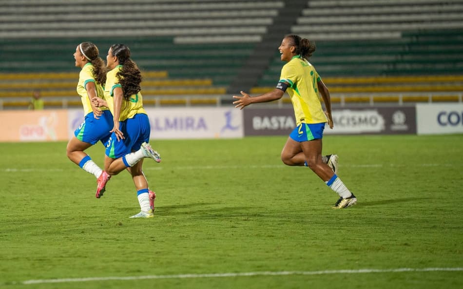 Brasil avançou no Sul-Americano Sub-17 (Foto: Divulgação/CBF)