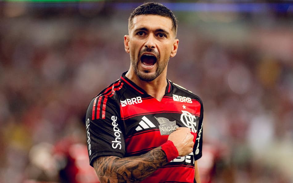 Arrascaeta comemorando o gol do Flamengo sobre o Bahia (Foto: Adriano Fontes/Flamengo)