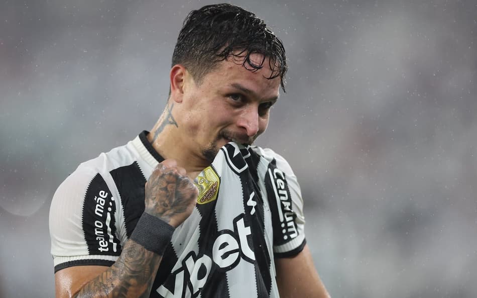 Artur comemorando o segundo gol do Botafogo (Foto: Vitor Silva/Botafogo)