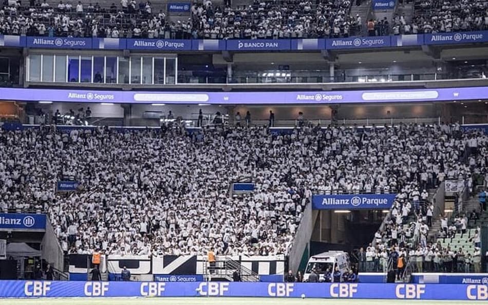 Torcida do Santos bate recorde de público do Allianz Parque no Campeonato Brasileiro no duelo contra o Ceará. (Foto: Raul Baretta/ Santos FC)