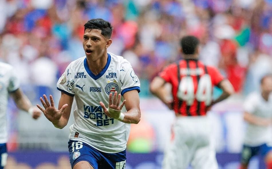 Erick Pulga comemora gol contra o Vitória Foto: Rafael Rodrigues / EC Bahia