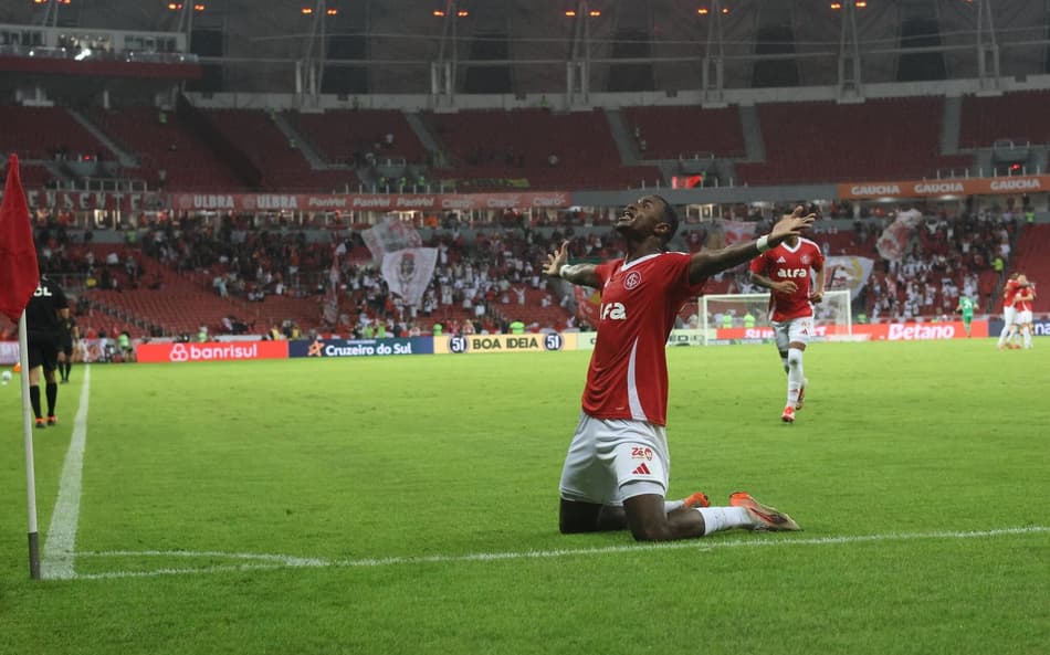 Ricardo Mathias, atacante o Internacional