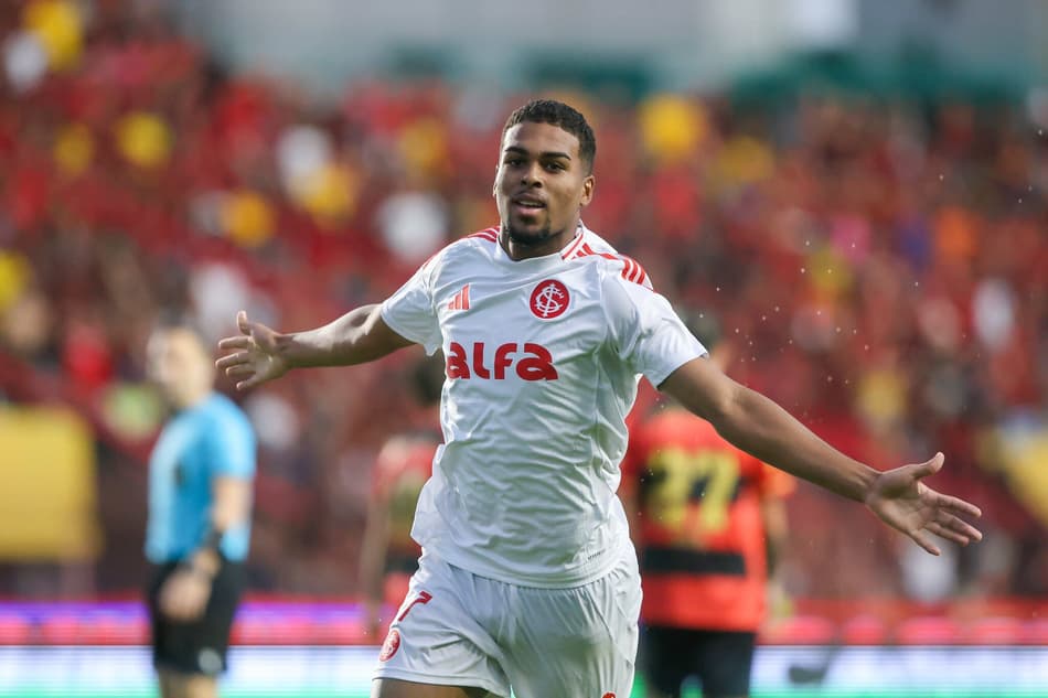 Gustavo Prado, atacante o Internacional