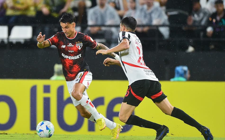 Ferreirinha em Libertad x São Paulo