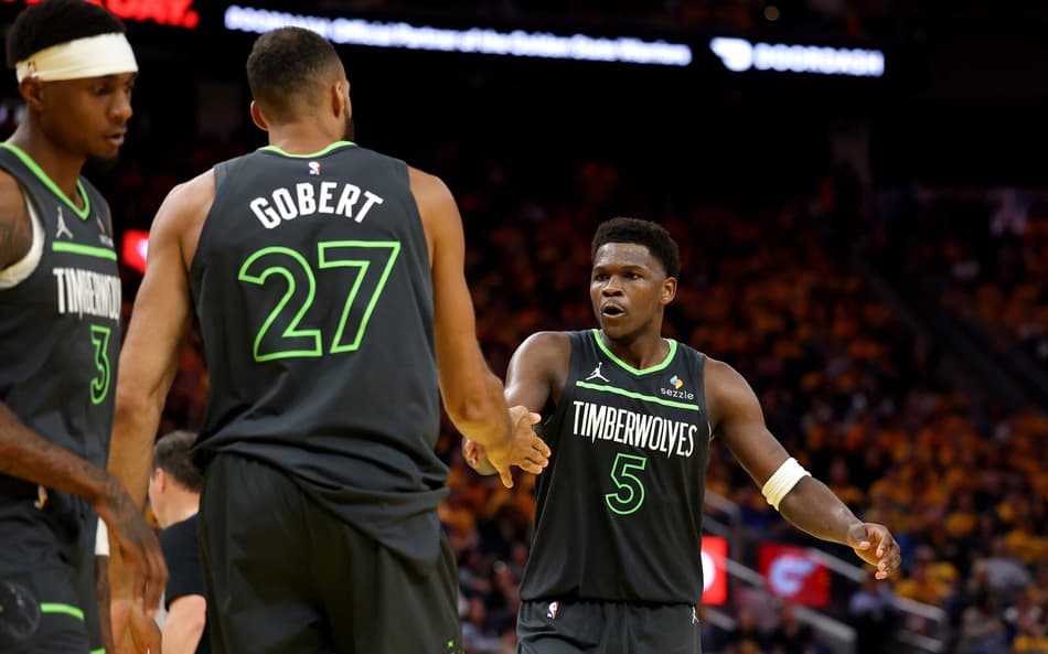 Playoffs da NBA: Timberwolves dominam último quarto e vencem Warriors