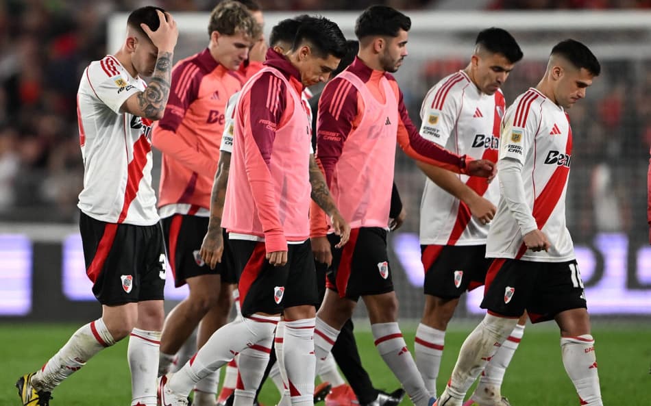 River Plate - Eliminação Apertura
