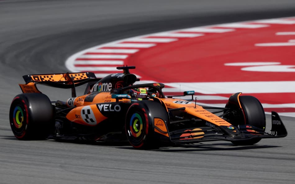 McLaren's Australian driver Oscar Piastri competes in the qualification session at the Circuit de Catalunya in Montmelo, on the outskirts of Barcelona, during the Spanish Formula One Grand Prix on May 31, 2025. (Photo by Pierre-Philippe MARCOU / AFP)