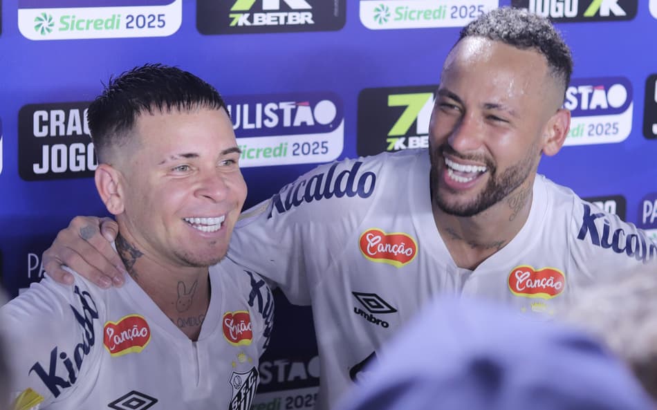 Santos atualiza situação médica de jogadores do elenco para o duelo contra o Grêmio. (Foto: Reinaldo Campos/AGIF)