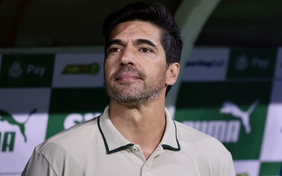Abel Ferreira, técnico do Palmeiras durante partida contra o Corinthians no estádio Arena Allianz Parque pelo campeonato Paulista 2025. (Foto: Marcello Zambrana/AGIF)