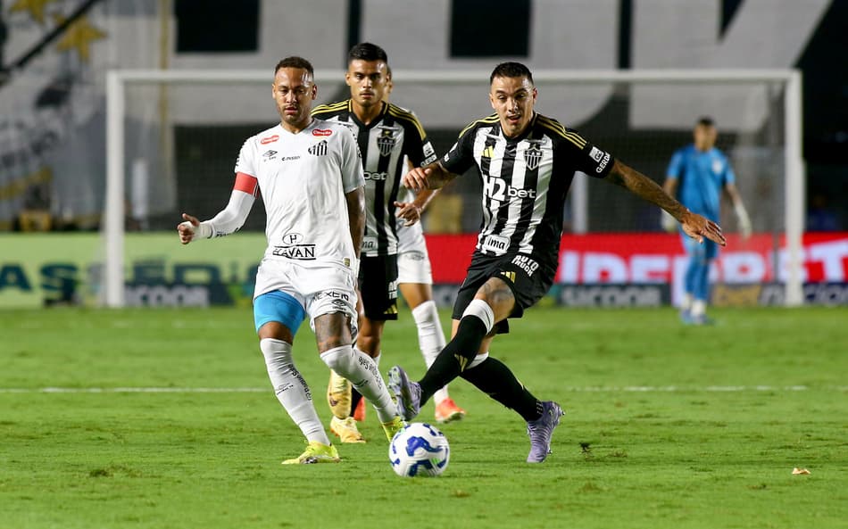 Neymar atuou diante do Atlético-MG antes de sentir nova lesão
