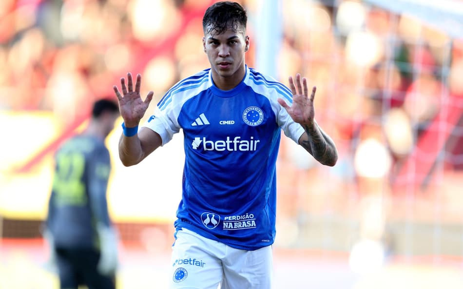 Kaio Jorge comemora com discrição gol do Cruzeiro contra Sport (Foto: Marlon Costa/AGIF)