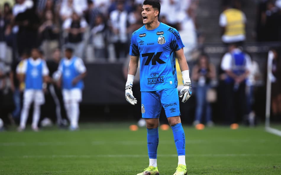 Gabriel Brazão chegou do Santos em 2024 e som 57 jogos com a camisa do Peixe. (Foto: Ettore Chiereguini/AGIF)