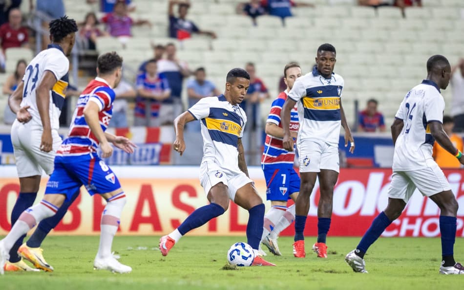 Fortaleza x Retrô pela Copa do Brasil