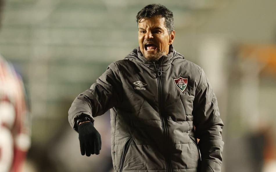 Alexandre Mendes no jogo entre Fluminense e GV San José, pela Sul-Americana