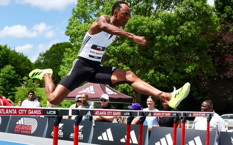 Alison dos Santos vence prova de 200m com barreiras (Foto: Reprodução/ Redes Sociais)