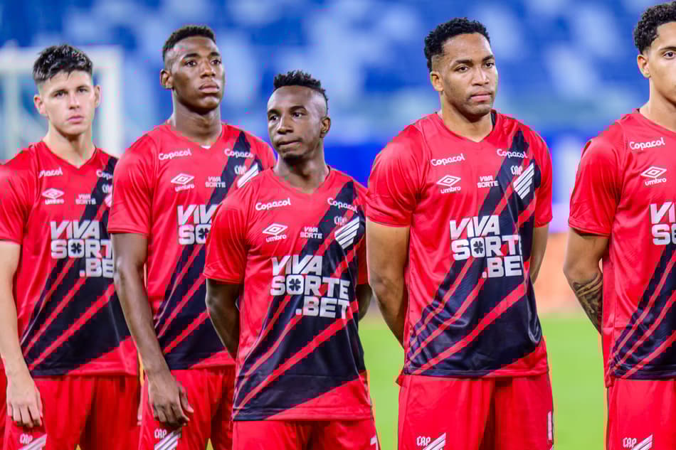 Brusque e Athletico-PR jogam pela terceira fase da Copa do Brasil