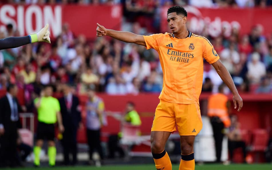 Bellingham em ação pelo Real Madrid diante do Sevilla, na La Liga