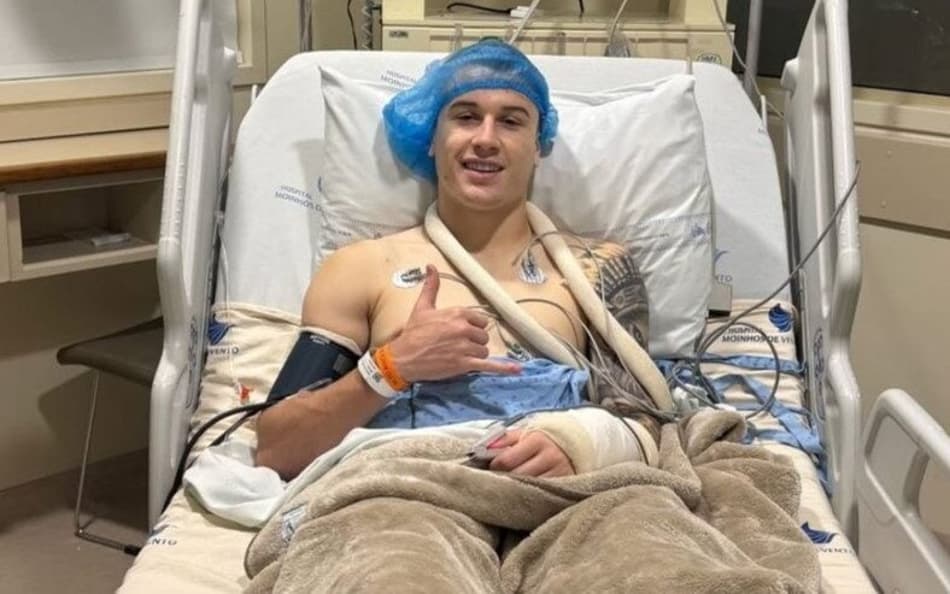 Igor Serrote após passar por cirurgia no punho esquerdo. (Foto: Reprodução/Instagram)